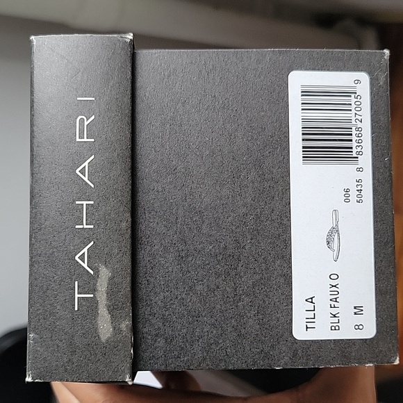 Tahari - Picture 5 of 5